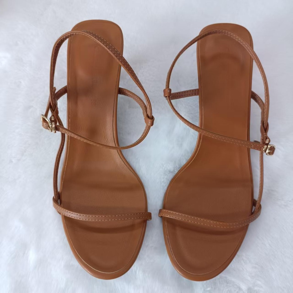 여성 여름 샌들 싱글 버클 스트랩이 있는 새로운 디자인 - Casual Sandal Leather 리뷰 및 가격